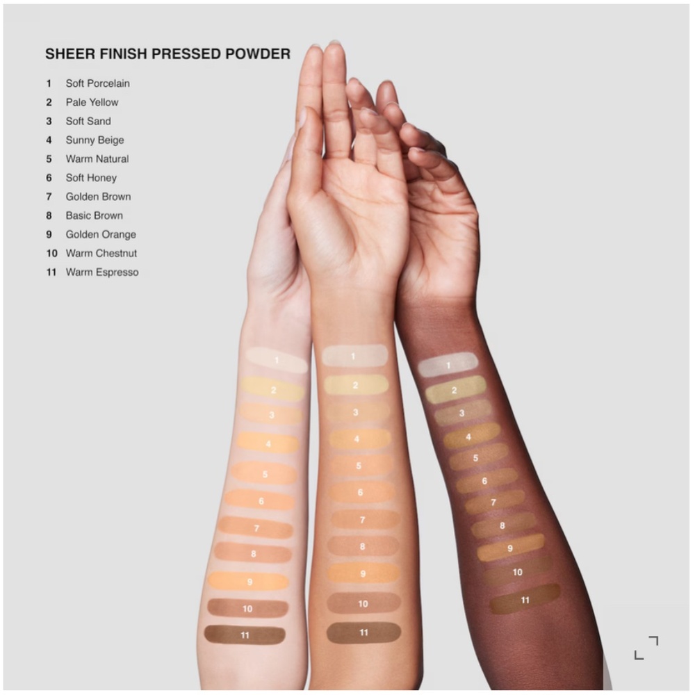 Bobbi Brown Sheer Finish Pressed Powder in Golden Orange - Picture 2 of 3